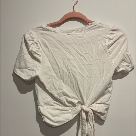 Item ditto S white tee with back tie - Picture 2 of 2